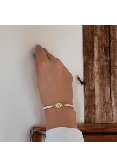 Ğ Harfine Özel 14 Ayar Altın Plakalı Doğal Beyaz Derili Oval Motifli Hediye Bileklik-529harf Ğ