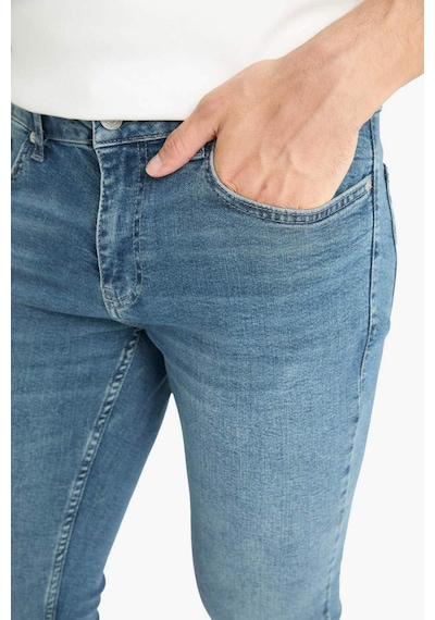 Defacto Pedro Slim Fit Dar Kalıp Normal Bel Dar Paça Jean Pantolon G2615ax25aunm29 Yeşil Defacto Pedro Slim Fit Dar Kalıp Normal Bel Dar Paça Jean Pantolon G2615ax25aunm29 Yeşil