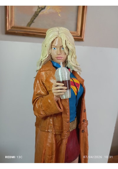 Süper Girl Figür