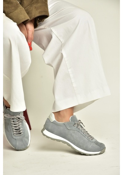 Fox Shoes Z312516661 Gri Hakiki Deri Süet Kadın Spor Ayakkabı Sneakers