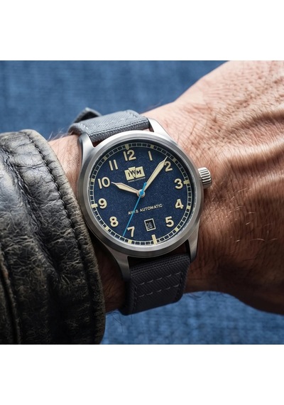 Avı-8 Flyboy Av-4161-02 Engineer Imperial War Museums Fieldmaster Edition Otomatik Erkek Kol Saati Gri