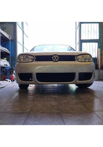 Golf 4 R32 Ön Tampon -podiumgarage-