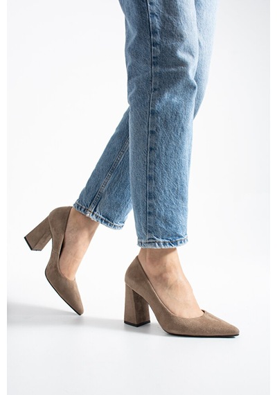 Dericia Shoes Victory Kadın Hakiki Deri Süet Yüksek Kalın Topuklu Ayakkabı Bej