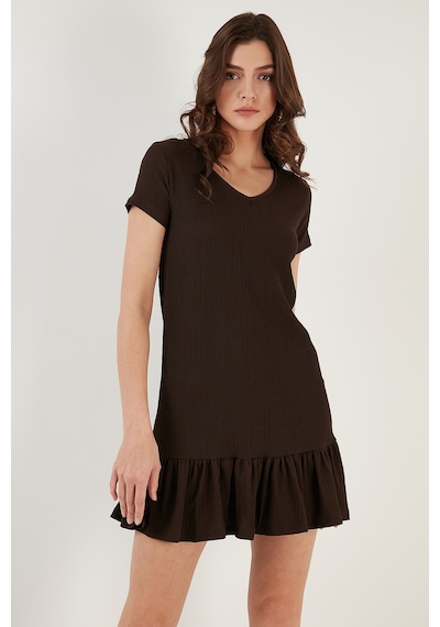 Lela Regular Fit Fırfırlı V Yaka Bürümcük Mini Bayan Elbise 5865071 Kahve