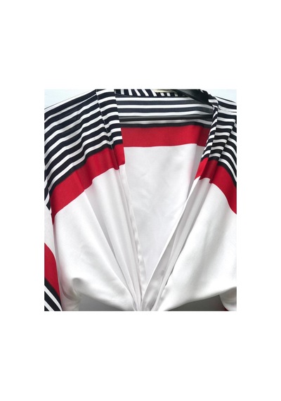 Lila Mare Fisto Kumaş Handmade Beachwear Çizgili Desen Kimono Standart Bedenlere 36-44 Arası Uygundur Renkli Renkli Lila Mare Fisto Kumaş Handmade Beachwear Çizgili Desen Kimono Standart Bedenlere 36-44 Arası Uygundur Renkli Renkli