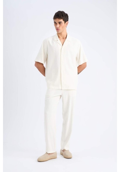 Defacto Relax Fit Polo Yaka Pamuklu Yazlık Kısa Kollu Gömlek D8875ax25smbg686 Bej
