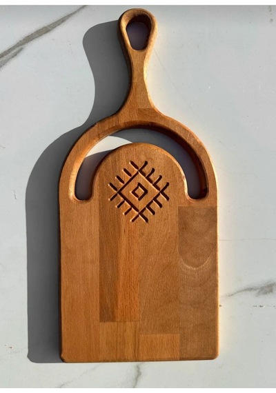 Ahşap Saplı İşlemeli Kesme Tahtası 38x16 Cm Ahşap