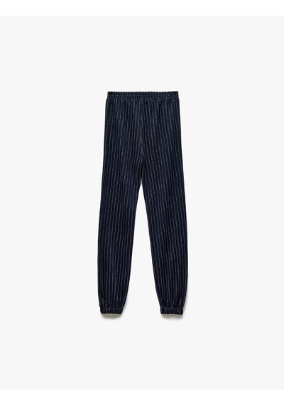 Koton Çizgili Cepli Viskon Beli Lastikli Jogger Pantolon Lacivert Çizgili 6wkg40008ak 7s2 Koton Çizgili Cepli Viskon Beli Lastikli Jogger Pantolon Lacivert Çizgili 6wkg40008ak 7s2