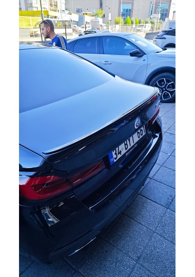 Bmw G30 5 Serisi 2017+ M Sport Spoiler Plastik Parlak Siyah Boyalı