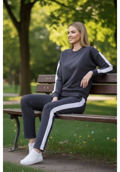 dikarei Gd Goldoremi 040 Modal Kadın Şerit Detaylı Kolları Manşetli Bol Kesim Eşofman Takım Füme dikarei Gd Goldoremi 040 Modal Kadın Şerit Detaylı Kolları Manşetli Bol Kesim Eşofman Takım Füme