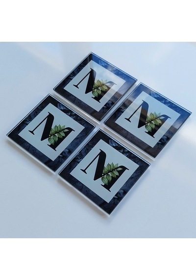 Decorita Cam Bardak Altlığı M Harfli Tasarım 4'lü Takım 10 x 10 CM Çok Renkli