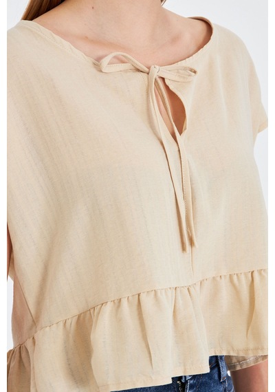 Armonika Kadın Krem Yarasa Kol Yakası Bağlamalı Eteği Fırfırlı Oversize Crop Bluz Arm-24y001088 Armonika Kadın Krem Yarasa Kol Yakası Bağlamalı Eteği Fırfırlı Oversize Crop Bluz Arm-24y001088