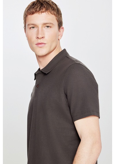 AC&Co / Altınyıldız Classics Erkek Acı Kahve %100 Pamuk Slim Fit Dar Kesim Polo Yaka Jakarlı Triko Tişört Acı Kahve AC&Co / Altınyıldız Classics Erkek Acı Kahve %100 Pamuk Slim Fit Dar Kesim Polo Yaka Jakarlı Triko Tişört Acı Kahve