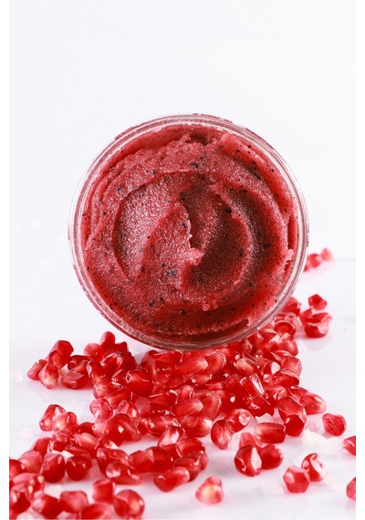 Body Scrub Besleyici Arındırıcı Nemlendirici Badem Yağlı Doğal Tuzlu Vucüt Peelingi 290gr