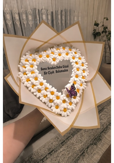 Sana Senden Daha Güzel Bir Çiçek Bulamadım Kişiye Özel Solmayan Kalpli Aynalı Beyaz Papatya Buketi Sana Senden Daha Güzel Bir Çiçek Bulamadım - 745756477 Sana Senden Daha Güzel Bir Çiçek Bulamadım Sana Senden Daha Güzel Bir Çiçek Bulamadım Kişiye Özel Solmayan Kalpli Aynalı Beyaz Papatya Buketi Sana Senden Daha Güzel Bir Çiçek Bulamadım - 745756477 Sana Senden Daha Güzel Bir Çiçek Bulamadım
