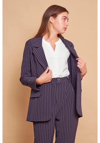 Ekoseli Yakalı Kolu Katlamalı Cep Kapaklı Boyfriend Hafif Likralı Kumaş Blazer Ceket-lacivert Çizgi Lacivert Ç. Ekoseli Yakalı Kolu Katlamalı Cep Kapaklı Boyfriend Hafif Likralı Kumaş Blazer Ceket-lacivert Çizgi Lacivert Ç.