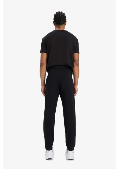 DeFactoFit Slim Fit Dar Kesim Çift Cepli Standart Paça Esnek Multifonksiyonel Sporcu Jogger D7808AX25SPBK81