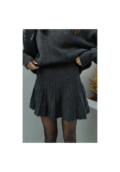 Cloudy Kids Kadın Pileli Mini Etek Balıkçı Yaka Kazak Alt Üst Premium Triko Takım Antrasit - 663656990 Antrasit Cloudy Kids Kadın Pileli Mini Etek Balıkçı Yaka Kazak Alt Üst Premium Triko Takım Antrasit - 663656990 Antrasit