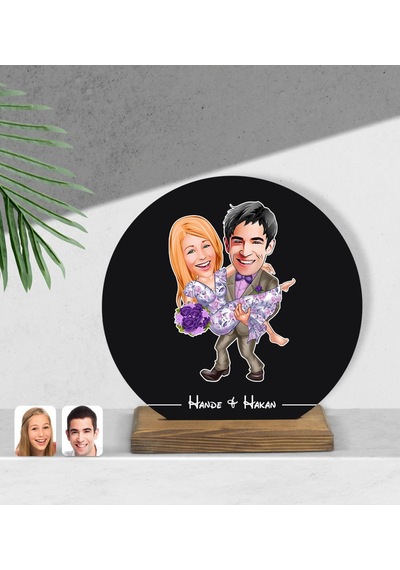 Kişiye Özel Sevgililer Karikatürlü Yuvarlak Ahşap Biblo-56