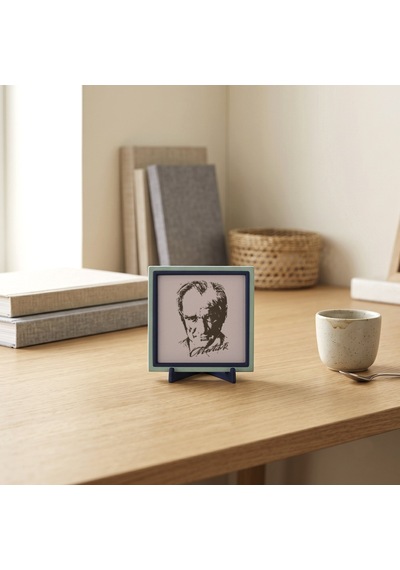 Modern Atatürk Portreli Masaüstü Objesi, Prestijli Ve Sanatsal Odaklı Butik Hediye 10x10 Cm