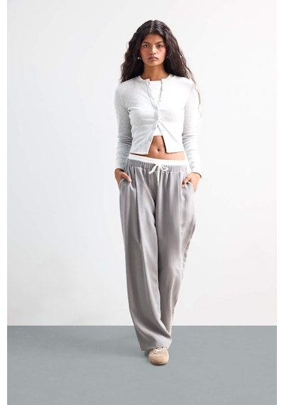 Defacto Baggy Fit Çift Cepli Normal Bel Standart Boy Tensel Pantolon F9743ax25hsgr394 Gri Defacto Baggy Fit Çift Cepli Normal Bel Standart Boy Tensel Pantolon F9743ax25hsgr394 Gri