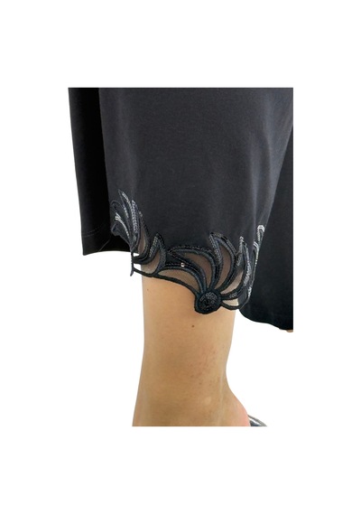 Büyük Beden Likralı Beli Lastikli Nakış Detaylı Geniş Paça İnce Viskon Kadın Tayt Pantolon Siyah Büyük Beden Likralı Beli Lastikli Nakış Detaylı Geniş Paça İnce Viskon Kadın Tayt Pantolon Siyah