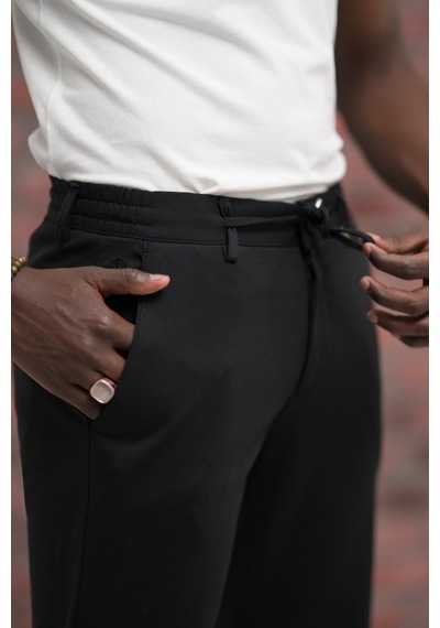 Paul Martin Regular Fit Likralı Penye Kumaş Beli İplikli Ve Lastikli Jogger Pantolon Siyah Paul Martin Regular Fit Likralı Penye Kumaş Beli İplikli Ve Lastikli Jogger Pantolon Siyah