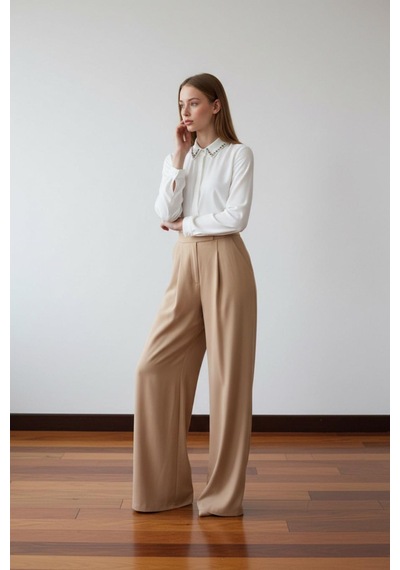 Pera Moda Yakası Taşlı Basic İç Göstermeyen Şık Gömlek Beyaz