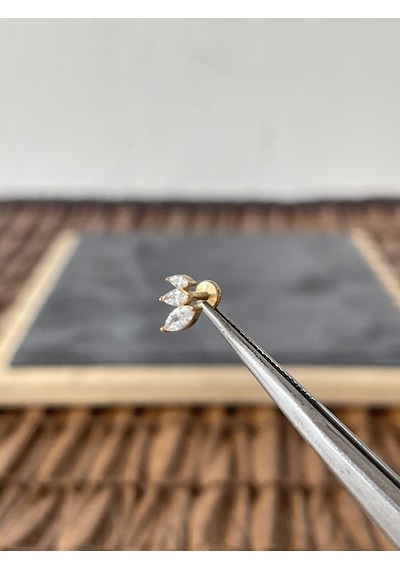 %100 Cerrahi Çelik Üç Markiz Zirkon 6 X 1.2 MM Altın Labret Piercing Altın