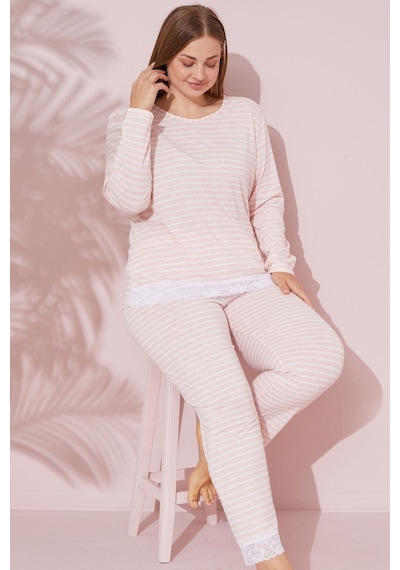 Siyah İnci Dantel Detaylı Pamuklu Curve Büyük Beden Battal Boy Örme Pijama Takım 24240696 Somon Siyah İnci Dantel Detaylı Pamuklu Curve Büyük Beden Battal Boy Örme Pijama Takım 24240696 Somon