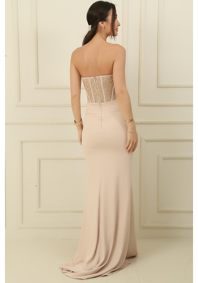 By Saygı Kadın Üstü Boncuk İşlemeli Balenli Transparan Önü Volanlı Yırtmaçlı Astarlı Uzun Elbise-36167 Gold By Saygı Kadın Üstü Boncuk İşlemeli Balenli Transparan Önü Volanlı Yırtmaçlı Astarlı Uzun Elbise-36167 Gold