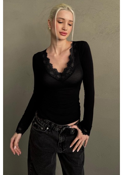 Madmext Siyah V Yaka Dantelli Transparan Kadın Bluz Mg2662 Siyah
