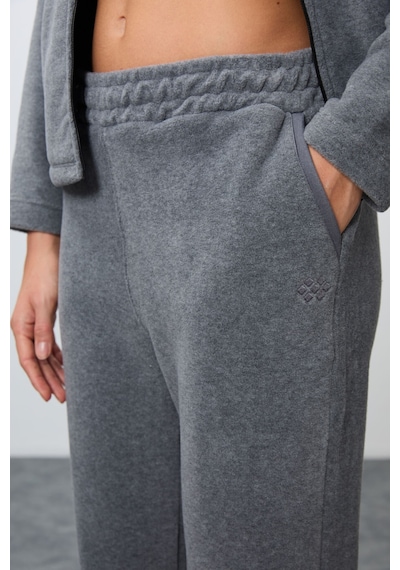 Tommy Life Gri Melanj Kalın Yumuşak Dokulu Kapüşonlu Oversize Nakışlı Polar Kadın Eşofman Takım -95338 GRİ MELANJ