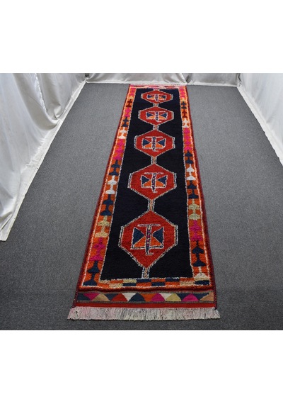 Zehra Abla Halı Yeni El Dokuma Benzersiz Otantik Koyu Lacivert Herki Yolluk Yün Halı 7172 Çok Renkli Zehra Abla Halı Yeni El Dokuma Benzersiz Otantik Koyu Lacivert Herki Yolluk Yün Halı 7172 Çok Renkli