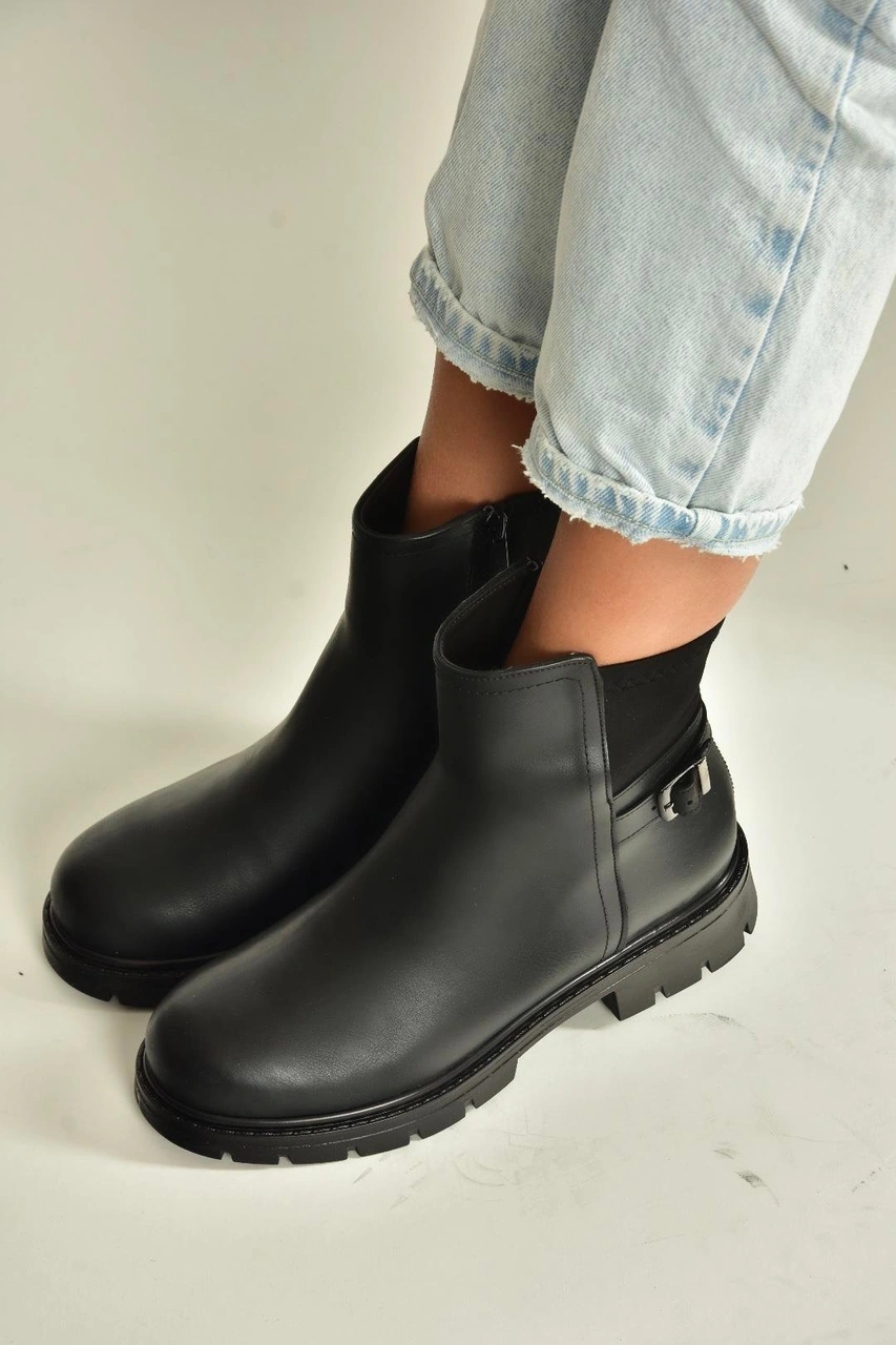 Fox Shoes V674420409 Siyah Kalın Tabanlı İçi Tüylü Kadın Bot Siyah-Suni Deri