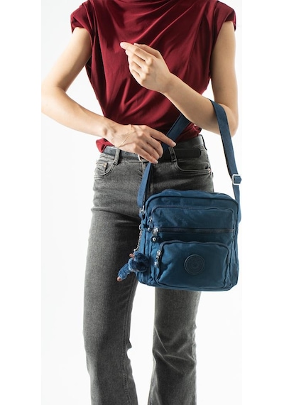 Baginn Kadın Postacı Çanta 28 32 Cm 571 Collection Klinkır Hafif Yağmur Geçirmez Klinkır Kumaş Çok Cepli Lacivert