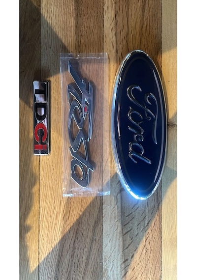 Fiesta Ön Arma Fiesta Bagaj Yazısı Ve Tdci Logo 3 Lü Set 2009-2012 Fiesta 3 Lü Set