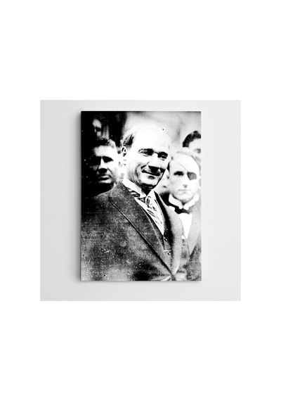 Atatürk Tablosu Tebessüm Kanvas Tablo