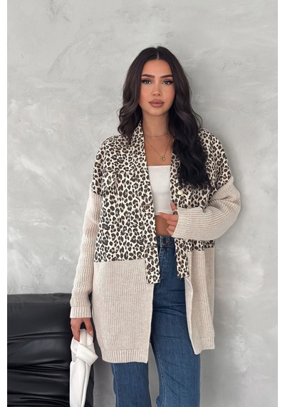 Femelle Kadın Haki Leopar Desen Standart Beden Triko Detaylı Tasarım Oversize Kot Ceket Açık Haki Femelle Kadın Haki Leopar Desen Standart Beden Triko Detaylı Tasarım Oversize Kot Ceket Açık Haki