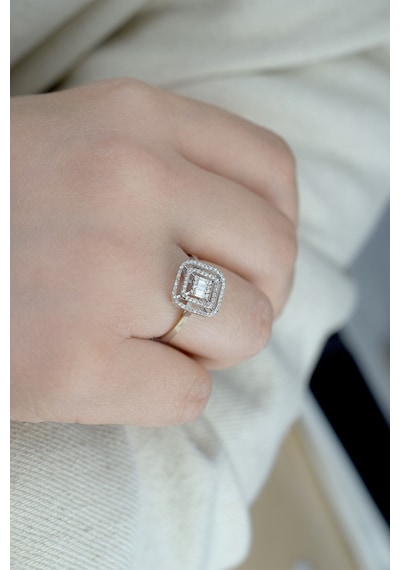 0.25 Ct. Modern Tasarım Çift Sıra Baget Pırlanta Yüzük