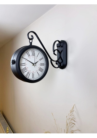 Siyah Metal Modern İstasyon Saati 36 X 25 Cm