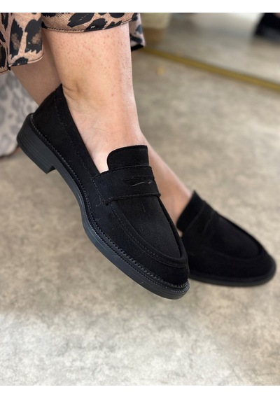 Günlük Kadın Düz Loafer Klasik Desenli Taban Zincirli Oval Burunlu Makosen Sade Şık Ayakkabı 130 Siyah- Süet Günlük Kadın Düz Loafer Klasik Desenli Taban Zincirli Oval Burunlu Makosen Sade Şık Ayakkabı 130 Siyah- Süet