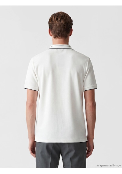LC Waikiki Southblue Beyaz Polo Yaka Dokulu Erkek Tişört Ecru