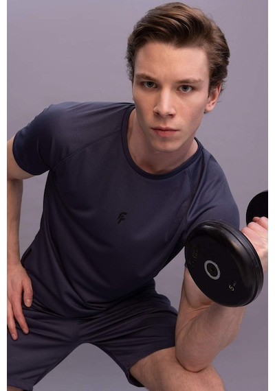 Defacto DeFactoFit Slim Fit Yaka Baskılı Sporcu Kısa Kollu Tişört V2887AZ23SPIN234 İndigo