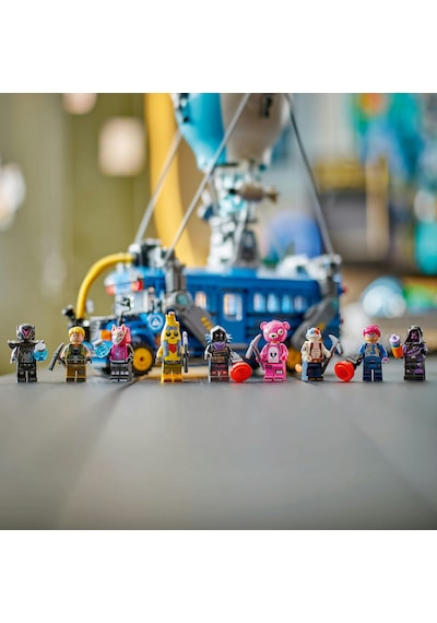 LEGO® Fortnite® Savaş Otobüsü 77073 - 10 Yaş ve Üzeri Video Oyunu Sevenler için Koleksiyonluk Yaratıcı Oyuncak Yapım Seti (954 Parça)