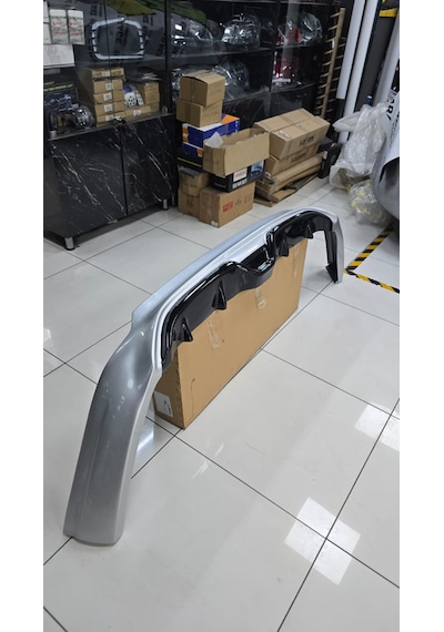 Ford Focus Hb Arka Karlık Tampon Eki 2431 Boya Kodu Boyalı Plastik Aytozu Gri