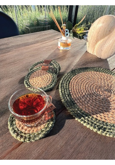 4 Adet Yuvarlak Kılfılı Bardak Altlığı- Leke Tutmaz- Naturel-yeşil 13x13 Cm Yeşil