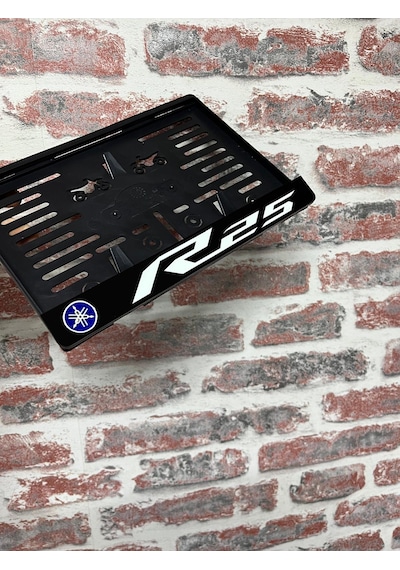 Yamaha R25 Siyah Pleksi Motor Plakalığı