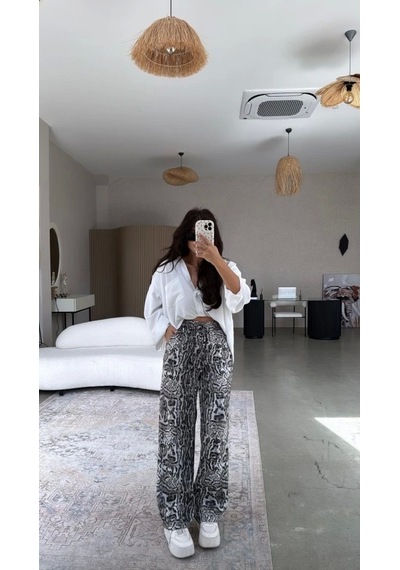 Defymoda Kadın Saten Kumaş Leopar Desenli Pantolon Beyaz
