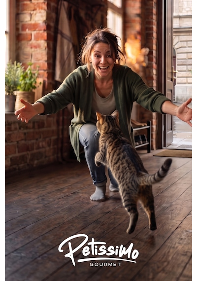 Petissimo Gourmet Gerçek Somonlu Premium Yetişkin Kedi Maması 2,5 Kg - Kısırlaştırılmış, Düşük Tahıllı